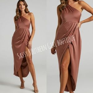 🆕⭐ Chocolate rose matte midi dress